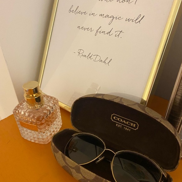 Coach cat eye sunglasses - Picture 2 of 3